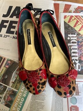 Beverly Feldman Leopard Print Flats with Red Trim and Bow Accents 10